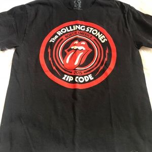 Rolling Stones Raw Hem Off Shoulder Band Tee M